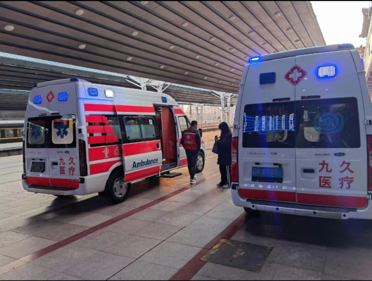 惠东县救护车长途转运